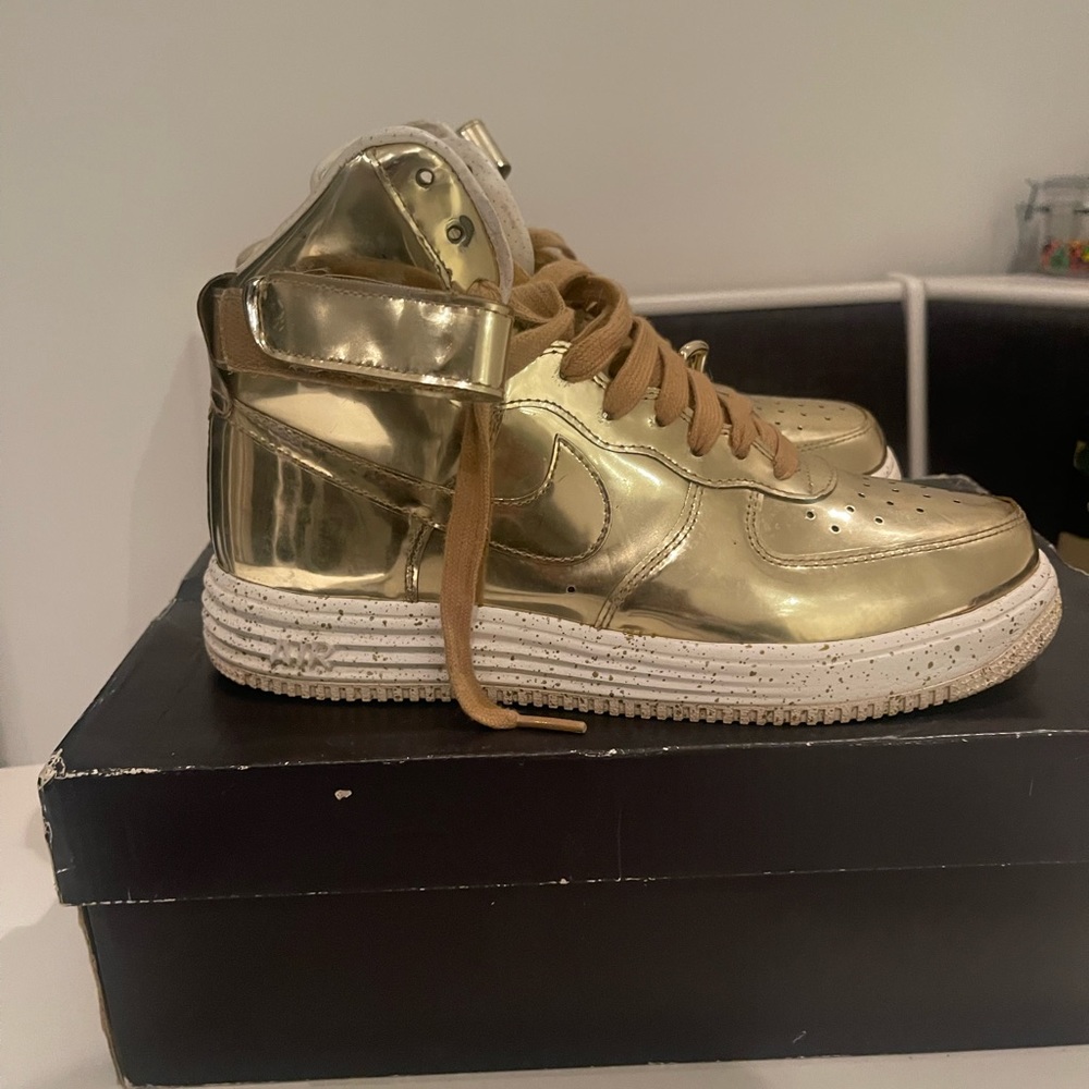 Nike Lunar Force 1 high “Liquid Metal” GOLD size 6.5 (2013 release)
